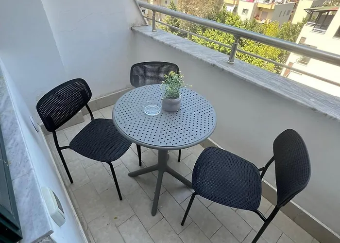 Lumiver Golem (Tirana)